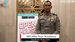 Kata Mereka Tentang Kita