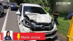 Photo Talk: Kecelakaan Beruntun Enam Kendaraan di Tol