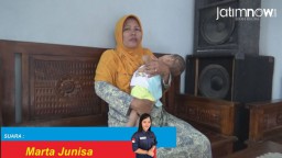 Photo Talk: Derita Bayi Bertubuh Kaku asal Mojokerto