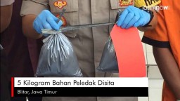 Video: 5 Kilogram Bahan Peledak di Blitar Disita