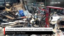 Video: Gudang Rongsokan Milik Calon Kepala Desa Terbakar