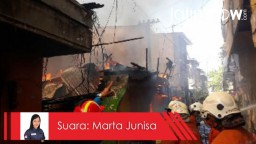 Photo Talk: Belasan Rumah di Margorukun, Surabaya Terbakar