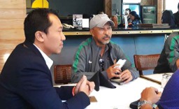 Mengintip Keakraban Pelatih Timnas Indonesia dan Malaysia U-16