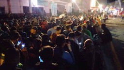 Final Piala AFF 2018, Ribuan Suporter Menginap di Stadion Gelora Delta