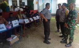 Pastikan Pilkades Serentak Trenggalek Aman, Polisi Pantau TPS 132 Desa