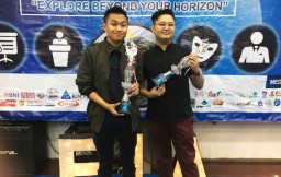 Mahasiswa di Surabaya ini Juarai Debat Bahasa Inggris Tingkat Nasional