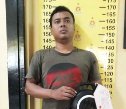 Jendela Terbuka, Ruang Fakultas Psikologi Unair Kemalingan