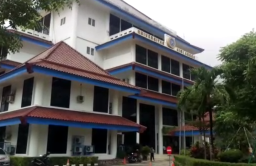 Soal Aturan Khusus Mahasiswi Bercadar, Unair Tidak Latah