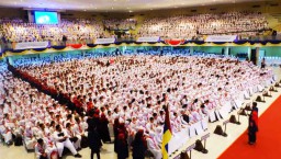 Unair Kukuhkan 6640 Mahasiswa Baru dari Program Sarjana dan Diploma