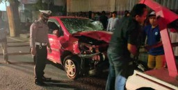 Sopir Diduga Mabuk Alkohol, Honda Jazz Tabrak Tiga Motor di Banyuwangi