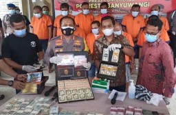 Peredaran Uang Asing Palsu Rp 2,8 Triliun di Banyuwangi Digagalkan