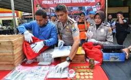 Komplotan ini Siapkan Dollar Palsu untuk Ritual Penggandaan Uang