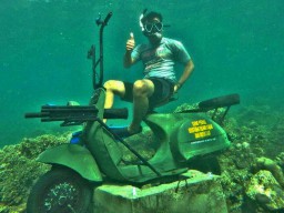 Menteri Susi Tenggelamkan Kapal, Banyuwangi Tenggelamkan Vespa
