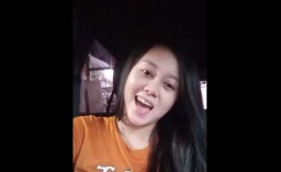 Ngevlog, Risma Minta Jokowi Sabar