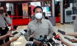 KPK Geledah Ruang Kerja Wakil Ketua DPR RI Azis Syamsuddin, Ini yang Dibawa