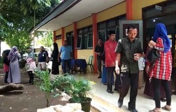 Siswa Ditelantarkan, Puluhan Wali Murid Datangi SMPN 2 Banyuwangi