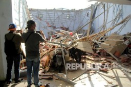 Gempa 6,2 Magnitudo Guncang Majene Sulawesi Barat